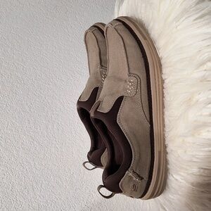 Skechers Relaxed FIT.  MEMORY FOAM 360.  SHOES. Moccasin. Used.  Size 9